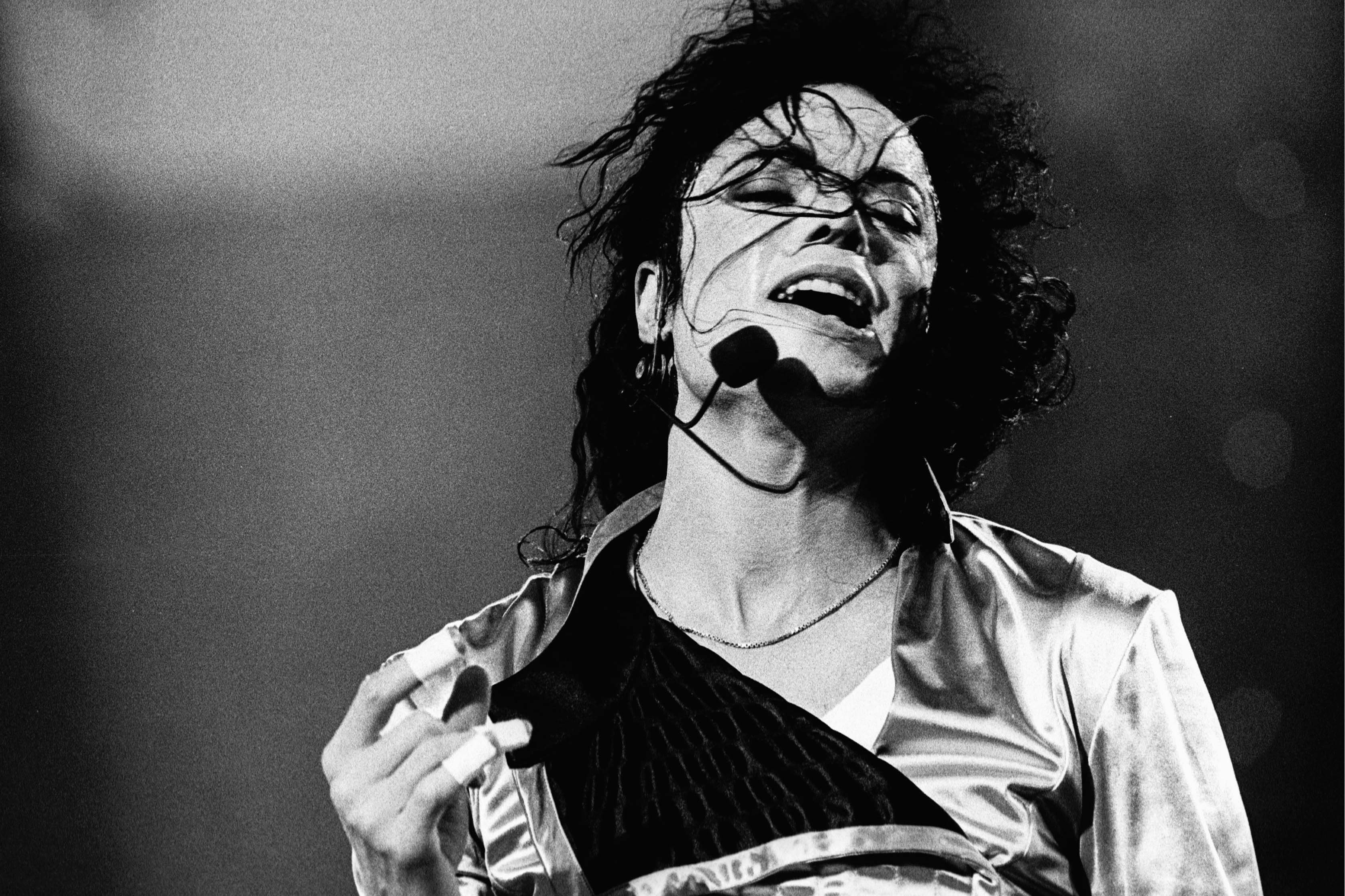 (FILE) Sony Announces New Michael Jackson Album Release In May Photo of Michael JACKSON